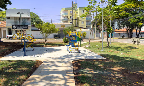 Praça Laércio Neumeister, na Avenida Conceição, vai ser revitalizada (Foto: Eliandro Figueira/RIC/PMI)