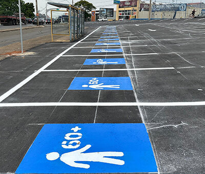 Novo estacionamento oferece 116 vagas de carros, sendo seis para idosos e sete para PcD (Foto: Eliandro Figueira/RIC/PMI)