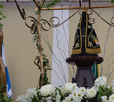 Em 12 de outubro, é celebrado o Dia de Nossa Senhora Aparecida, a Padroeira do Brasil (Foto: Patrícia Lisboa/Dropes)