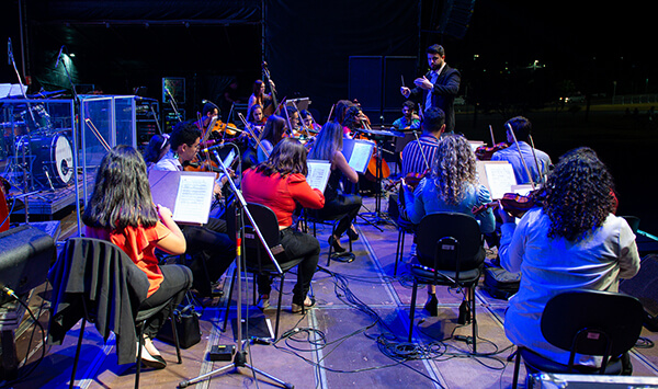 Orquestra Jovem de Indaiatuba (Foto: Felipe Gomes/Amoji)