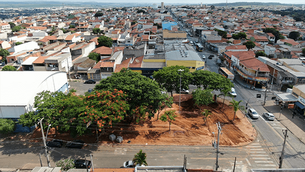 Praça GCM Antônio Marcos Bezerra no João Pioli começa a ser reformada (Foto: Leonardo Cruz/PMI)