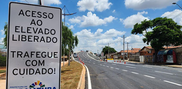 Novo elevado construído na altura do Tancredo Neves já está liberado para tráfego de veículos (Foto: RIC/PMI)