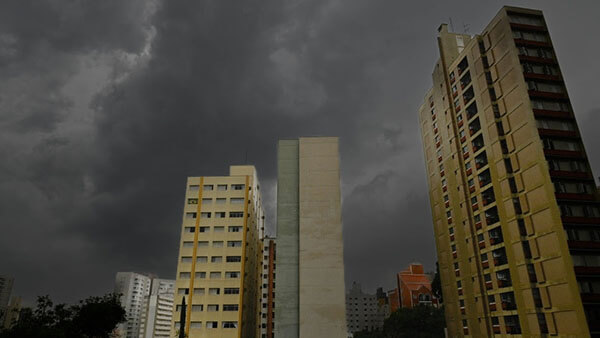 Chuvas dos próximos dias serão causadas por deslocamento de uma frente fria (Foto: Rogério Capela/PMC)