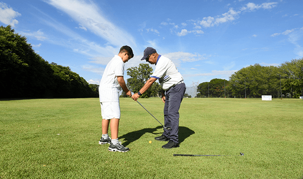 Projeto Golfe é destinado para estudantes de escolas públicas (Foto: Eliandro Figueira/PMI)