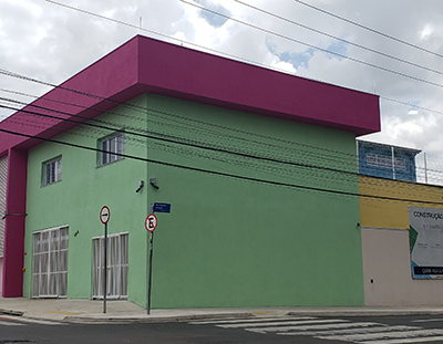 A Creche “Bárbara de Almeida Ferraz” fica na esquina da Rua 9 de Julho com a Rua Siqueira Campos , no Centro (Fotos: Patrícia Lisboa/Dropes)