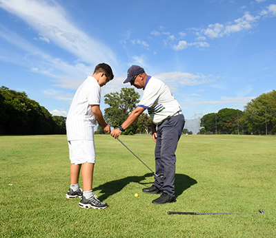 As vagas do Projeto Golfe são destinadas para adolescentes de 13 a 17 anos (Foto: Leonardo Cruz/PMI)