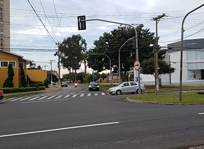 ocal. Avenida dos Trabalhadores terá novo bolsão para estacionamento de veículos (Foto: Patrícia Lisboa/Dropes)