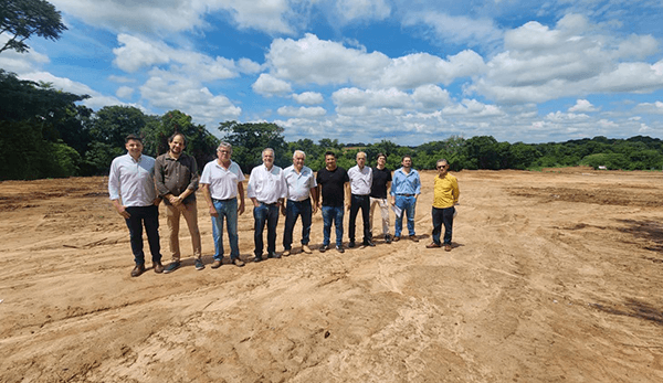 Superintendente, técnicos do Saae e representantes de consórcio visitam local da obra (Foto: Thomaz Edson/DCS/Saae)