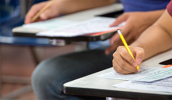 Encceja viabiliza o acesso ao diploma do Ensino e do Ensino Médio (Foto: Divulgação/Seduc-SP)