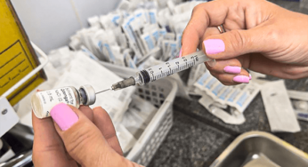Crianças de 12 a 14 anos são incluídas no público-alvo da vacinação contra a dengue