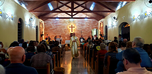 A reinauguração da Igreja Santo Antônio aconteceu nesta quinta, Dia do Padroeiro (Foto: Patrícia Lisboa/Dropes)