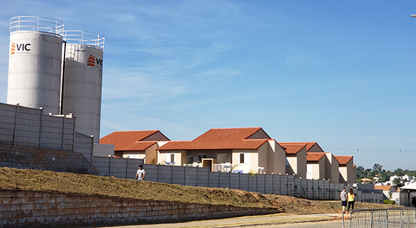 Transporte coletivo passa a atender moradores das novas unidades habitacionais nos condomínios do Céu Azul Residencial (Foto: Patrícia Lisboa/Dropes)