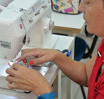 Iniciação à costura é um dos cursos do Funssol (Foto: Arquivo/PMI)
