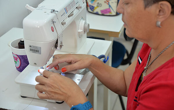 Iniciação à costura é um dos cursos do Funssol (Foto: Arquivo/PMI)