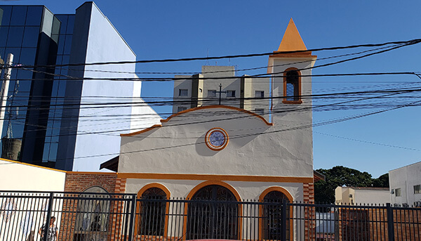 Fachada da Igreja Santo Antônio após reforma (Foto: Patrícia Lisboa/Dropes)