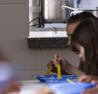 Escolas estaduais servirão almoço aos alunos nas férias de julho (Foto: Governo de SP)
