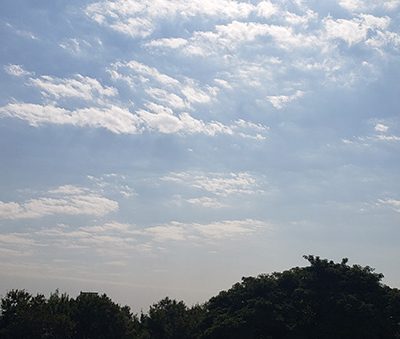 A nebulosidade é variável, em Indaiatuba, nesta sexta (Foto: Patrícia Lisboa/Dropes)
