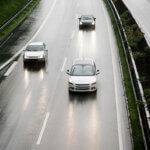 Motoristas devem redobrar a atenção nas estradas em dias de chuva (Foto: Divulgação/Via Colinas)