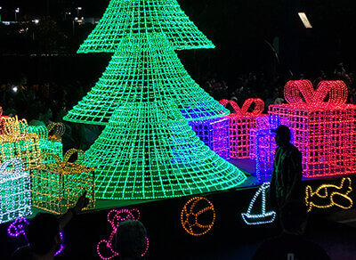 A Parada de Natal acontece nos dias 7 e 14 de dezembro, na Marginal Esquerda do Parque Ecológico (Foto: Patrícia Lisboa/Dropes)