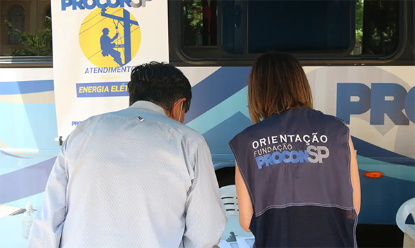 Procon-SP esclarece sobre condições para a troca de presentes (Foto: Rovena Rosa/Agência Brasil)