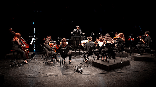 Show “Raiz e Sertão” é apresentado pelo grupo Amigos e Viola e a Sinfônica de Indaiatuba (Foto: Felipe Gomes)