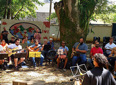 Telefone: (19) 3816-6961 Primeira Roda de Choro do Núcleo Musical Nabor Pires Camargo, em 2025, no bosque do Casarão Pau Preto (Foto: Patrícia Lisboa/Dropes)