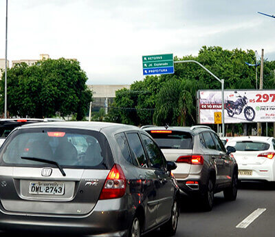 A cobrança do Imposto Sobre Propriedade de Veículos Automotores é anual (Foto: Patrícia Lisboa/Dropes)