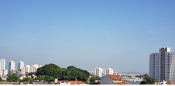 A manhã desta sexta é de sol entre poucas nuvens, em Indaiatuba (Foto: Patrícia Lisboa/Dropes)