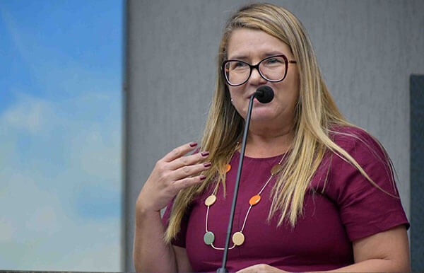 A vereadora Clélia dos Santos é a única mulher a ocupar uma cadeira na Câmara Municipal de Indaiatuba (Foto: Anselmo Cabral/CMI)