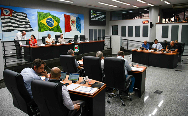 Vereadores na sessão ordinária da Câmara de Indaiatuba, na segunda, 26 de maio (Foto: Anselmo Cabral/CMI)