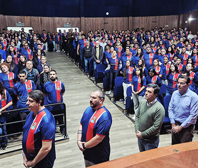 No Auditório da Prefeitura de Indaiatuba, ocorreu entrega de uniformes e apresentação das equipes (Foto: Secom/PMI)