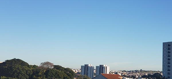 A manhã desta sexta é de céu claro e frio, em Indaiatuba (Foto: Patrícia Lisboa/Dropes)