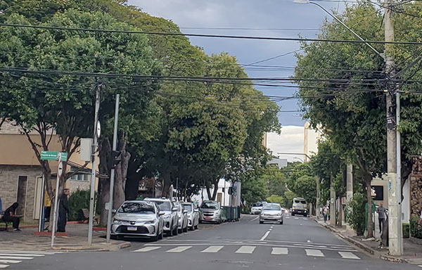 A manhã desta segunda é de tempo fechado em Indaiatuba (Foto: Patrícia Lisboa/Dropes)