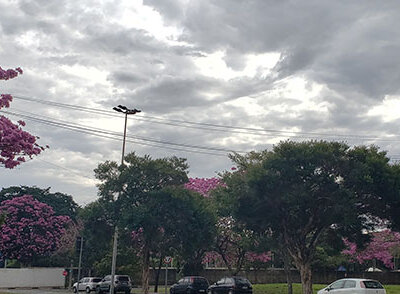 Em Indaiatuba, o tempo fica fechado e chove nesta sexta (Foto: Patrícia Lisboa/Dropes)