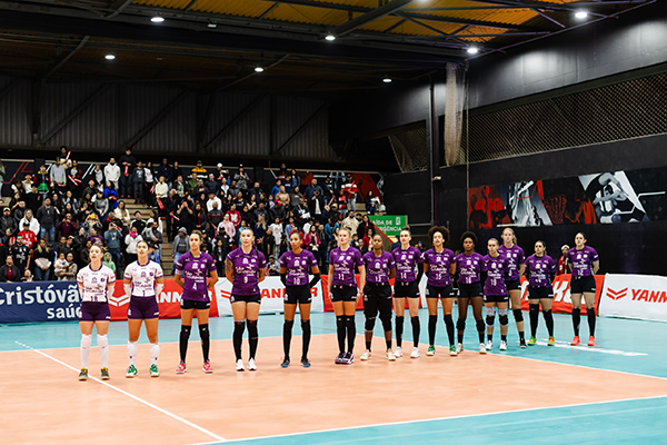 Partida amistosa de vôlei é uma das atrações do Dia da YANMAR (Foto: Divulgação)