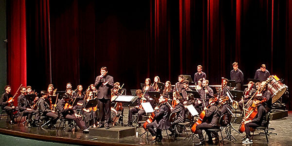 Orquestra Sinfônica Jovem de Indaiatuba faz concerto de estreia no Ciaei (Foto: Patrícia Lisboa/Dropes)