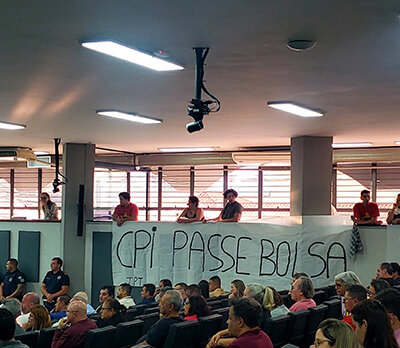 Segurança é reforçada na Câmara de vereadores durante sessão ordinária desta segunda, 24 de novembro (Foto: Patrícia Lisboa/Dropes)