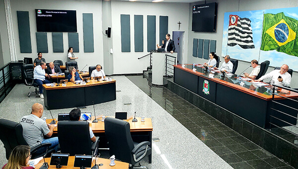 Criação de CPI para apurar caso Passe Bolsa é abordada na Câmara de Indaiatuba (Foto: Patrícia Lisboa/Dropes)