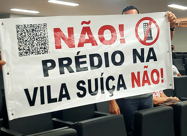 Moradores da Vila Suíça querem barrar os empreendimentos verticais no bairro e adjacências (Foto: Patrícia Lisboa/Dropes)