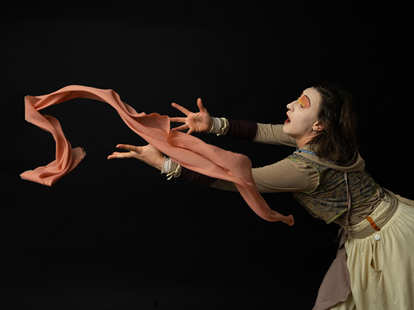 Graziele Garbuio protagoniza "O Desaparecimento de Luísa" (Foto: Mauro Machado)